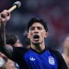 El Atlético de Madrid atento a Lisandro Martínez