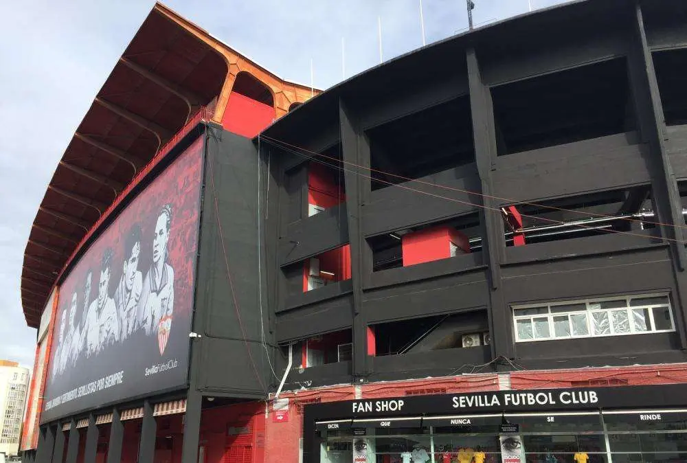 Sevilla, Montoya jugaria en Cruz Azul