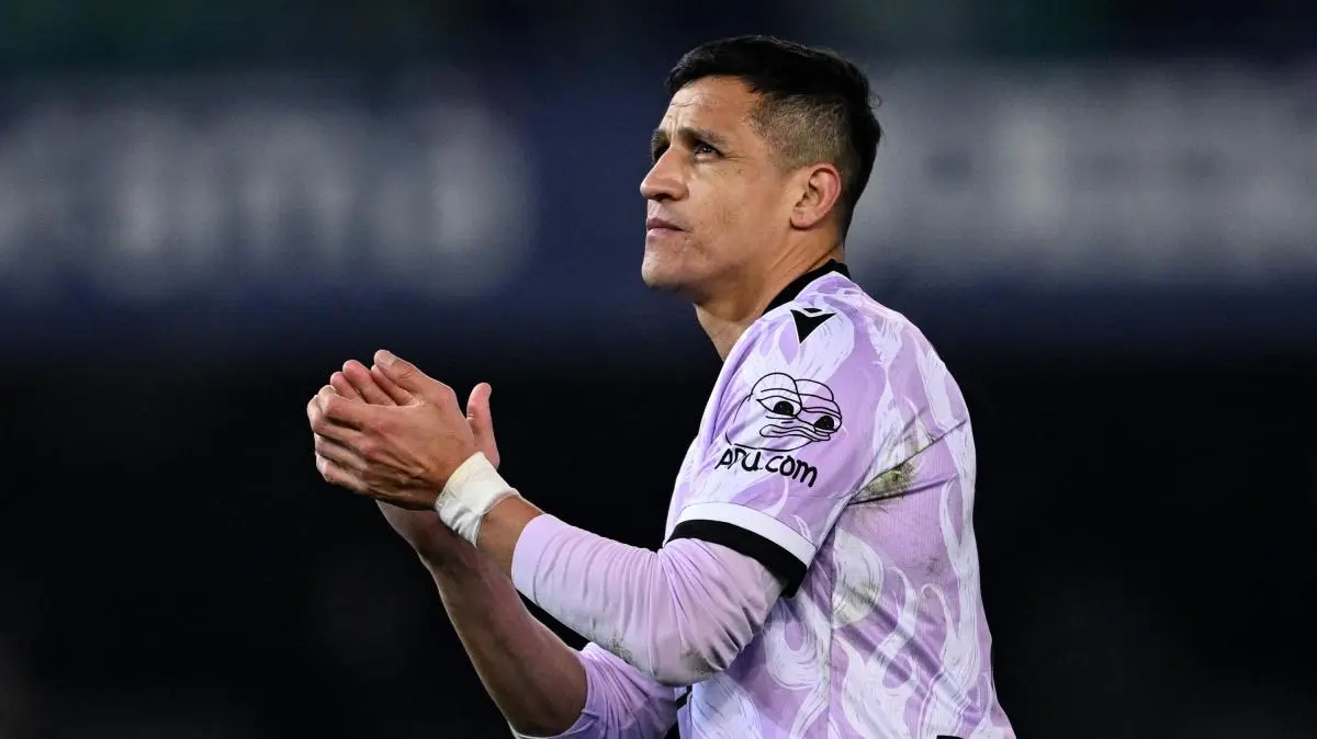 Alexis Sánchez estudia ofertas de la MLS ante el impasse con Sevilla