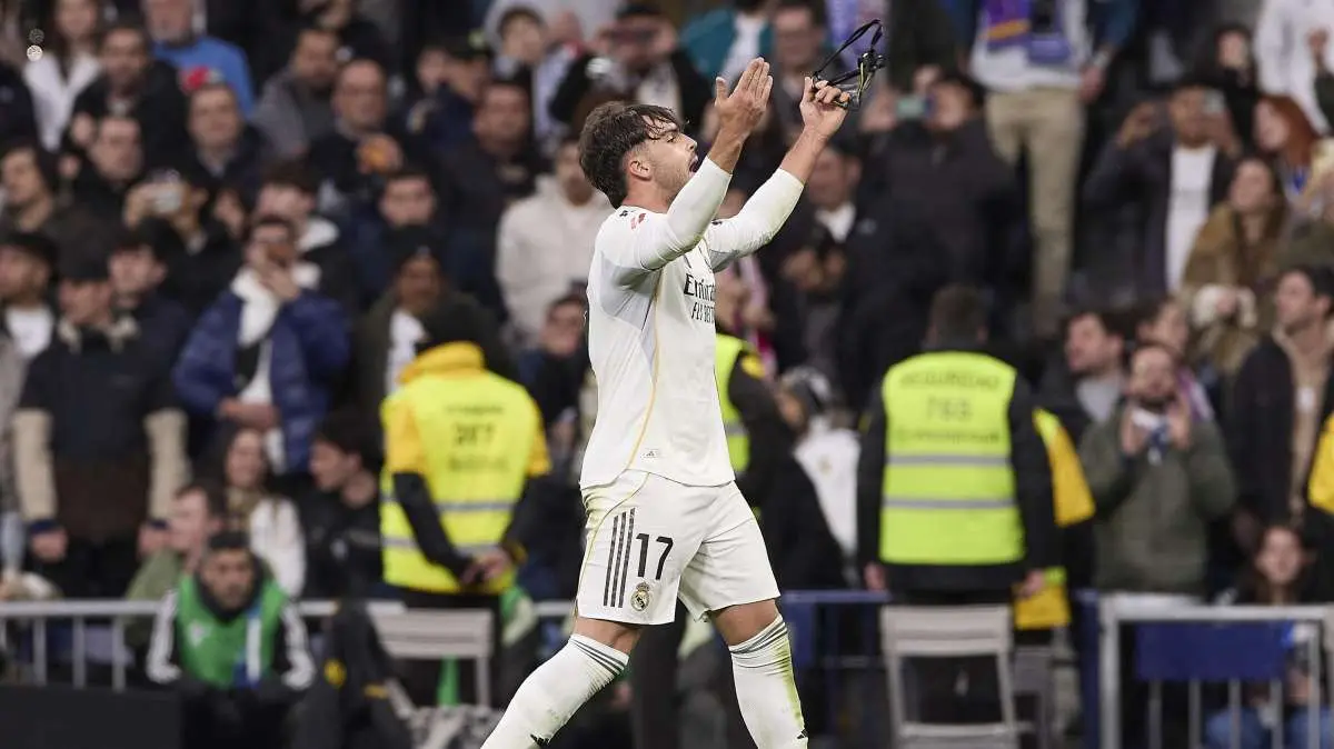 El Real Madrid busca una salida para Raúl Asencio