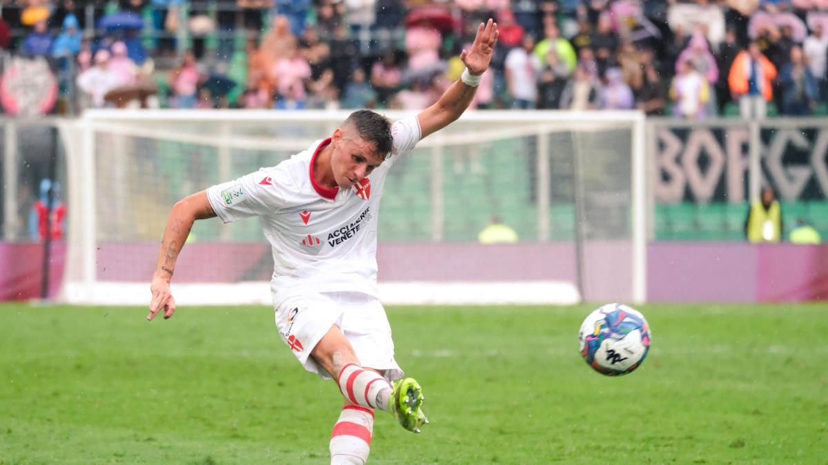 Padova-Virtus Entella, Calabro: “Voglio una reazione di cattiveria: Caprari non ci sarà, Artistico può partire titolare”