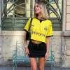 Chiara Ferragni indossa la maglia del Borussia Dortmund, il club ringrazia: "Adorabile"...