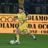 Calvani torna al Frosinone, stavolta in Serie A. Rinnovato il prestito del difensore...