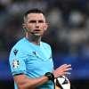Real Betis-Fiorentina, arbitra Oliver. Quello del "bidone dell'immondizia al posto...