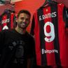 Goncalo Ramos già posa con la 9 del Milan: il portoghese è in città per cercare casa...
