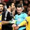 Betis-Fiorentina a Oliver: per Buffon aveva un bidone dell'immondizia al posto del...