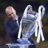Zinedine Zidane, in attesa della panchina della nazionale francese. Oramai da anni...