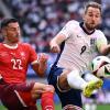Newcastle, Schar rinnova per una stagione: "Felice di rimanere nel club che chiamo...