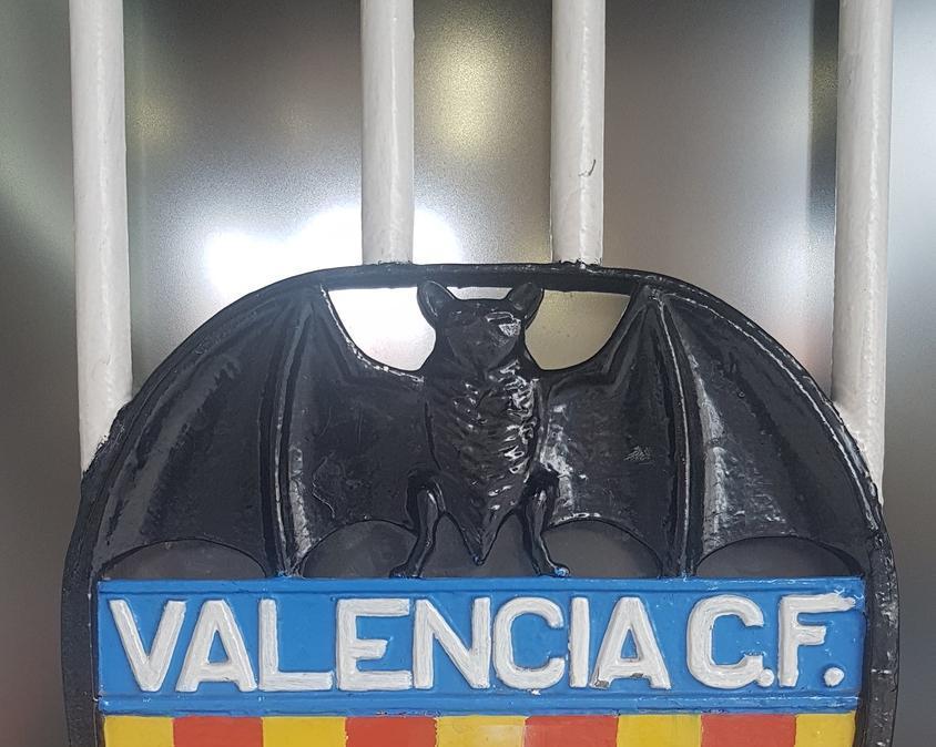 Un giapponese e un maliano: il Valencia rinforza il centrocampo con Sato e Dieng