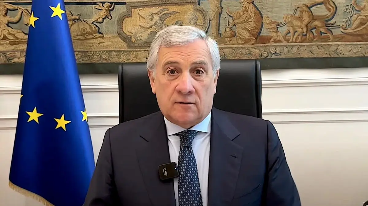 I tifosi della Lazio non voteranno Forza Italia per Lotito? Tajani: "Io mi preoccupo della Juve"