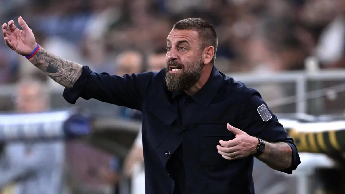 Genoa, De Rossi: "C'è tempo per migliorare ma servono risultati. Dobbiamo svegliarci"