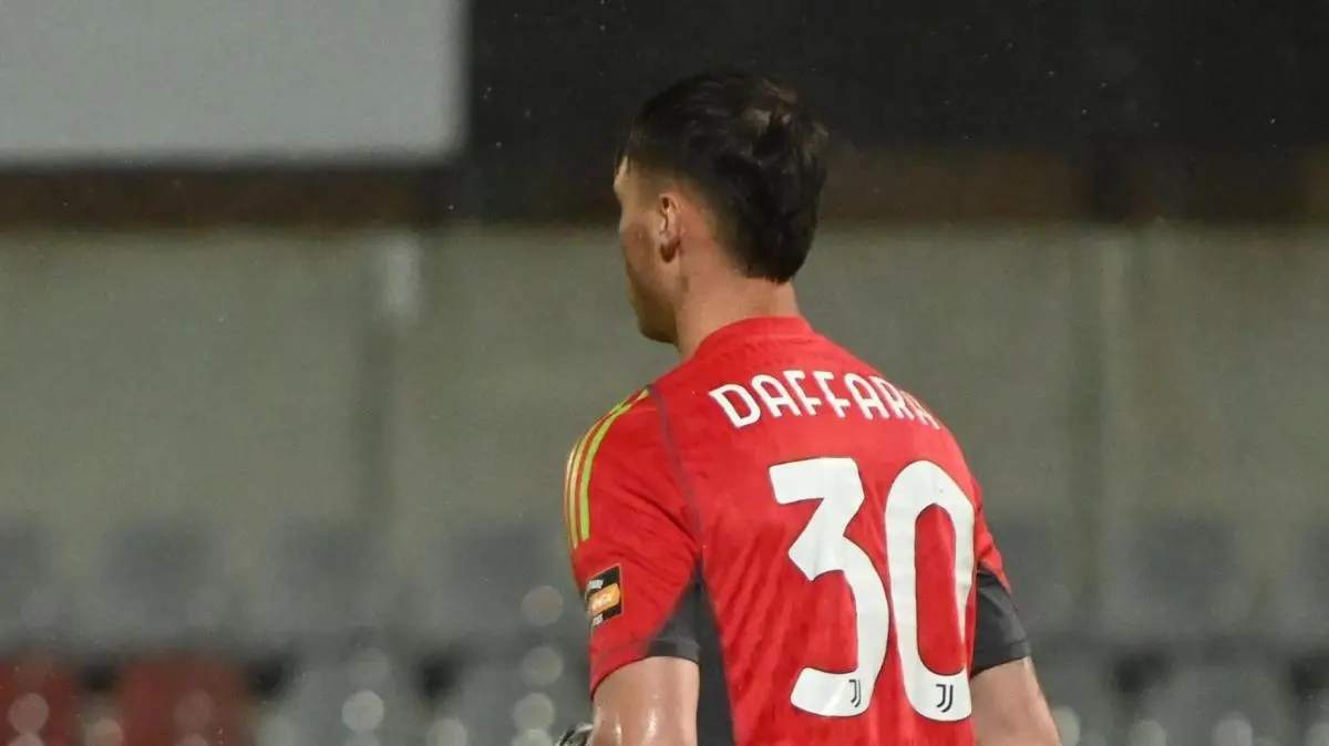 Leali lascia il Genoa da svincolato. I rossoblù valutano anche Daffara della Juventus
