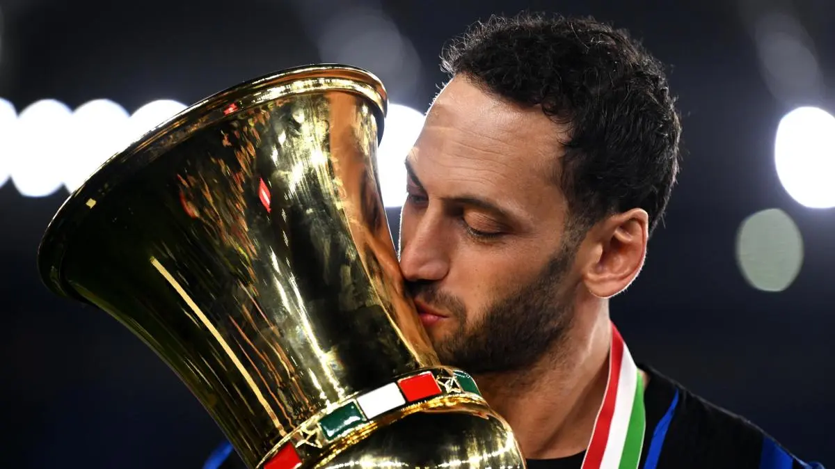 Calhanoglu via dall'Inter? Sukur non scioglie i dubbi: "Deve scegliere in base alle sue ambizioni"