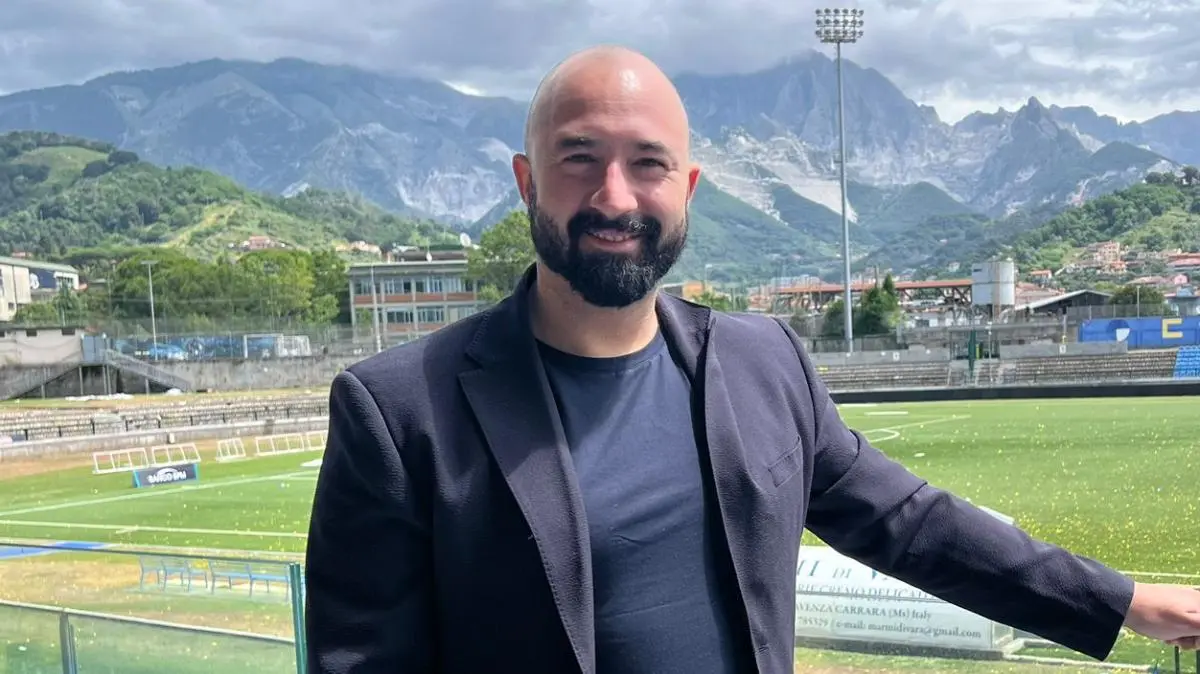 L'Inter dimostri di poter fare mercato. Troppe chiacchiere e pochi fatti: guai a pensare di essere superiore a tutte le altre a prescindere. Juve, il portiere può diventare un "problema". Milan-Leao, serve una decisione netta