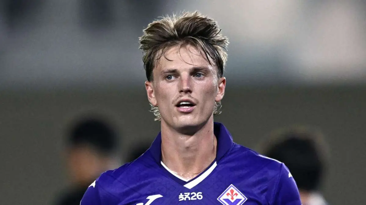 Lazio, dalla Fiorentina arriva in prestito Gudmundsson: depositato il suo contratto in Lega