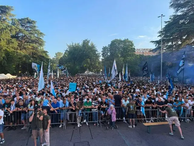 Lazio, il corteo di protesta contro Lotito arrivato al Flaminio: ci sono oltre 20 mila tifosi