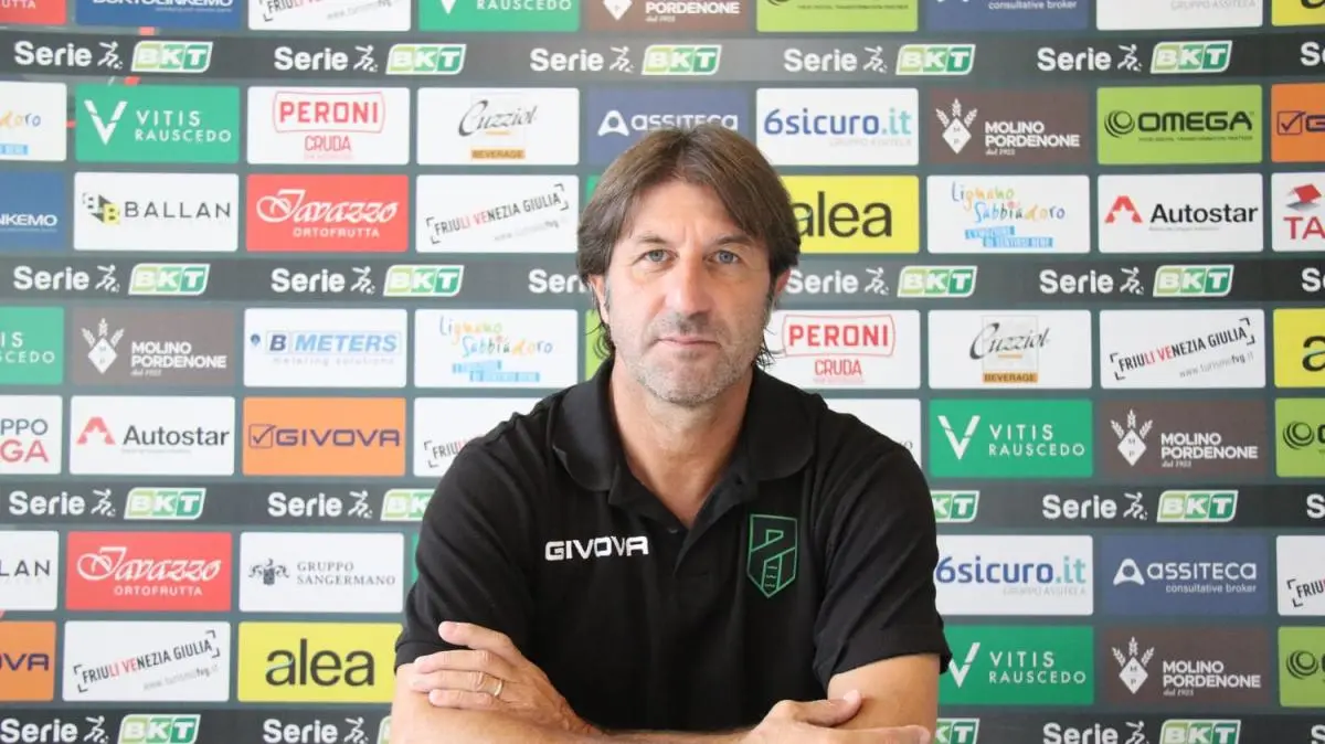 Bari, Rastelli: "Squadra double face, ignorante e col coltello tra i denti"