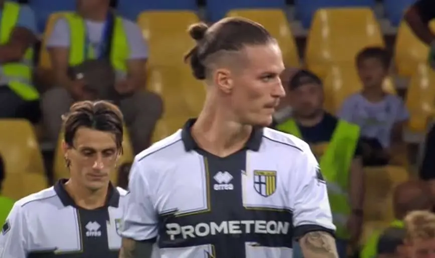 Parma-Cagliari 2-1, le pagelle: Man cambio decisivo, per Azzi gara dai due volti