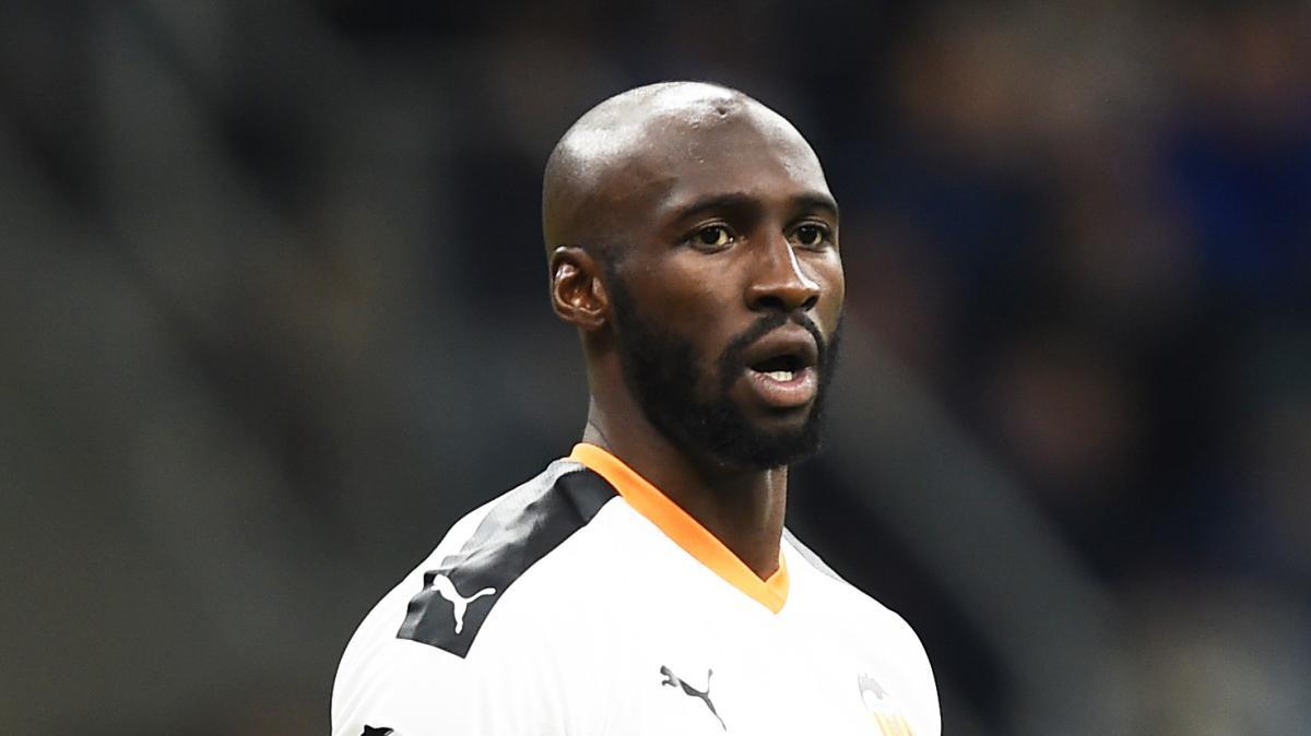 Mangala annuncia: "Mi ritiro". Nel 2014 divenne il difensore più pagato al mondo
