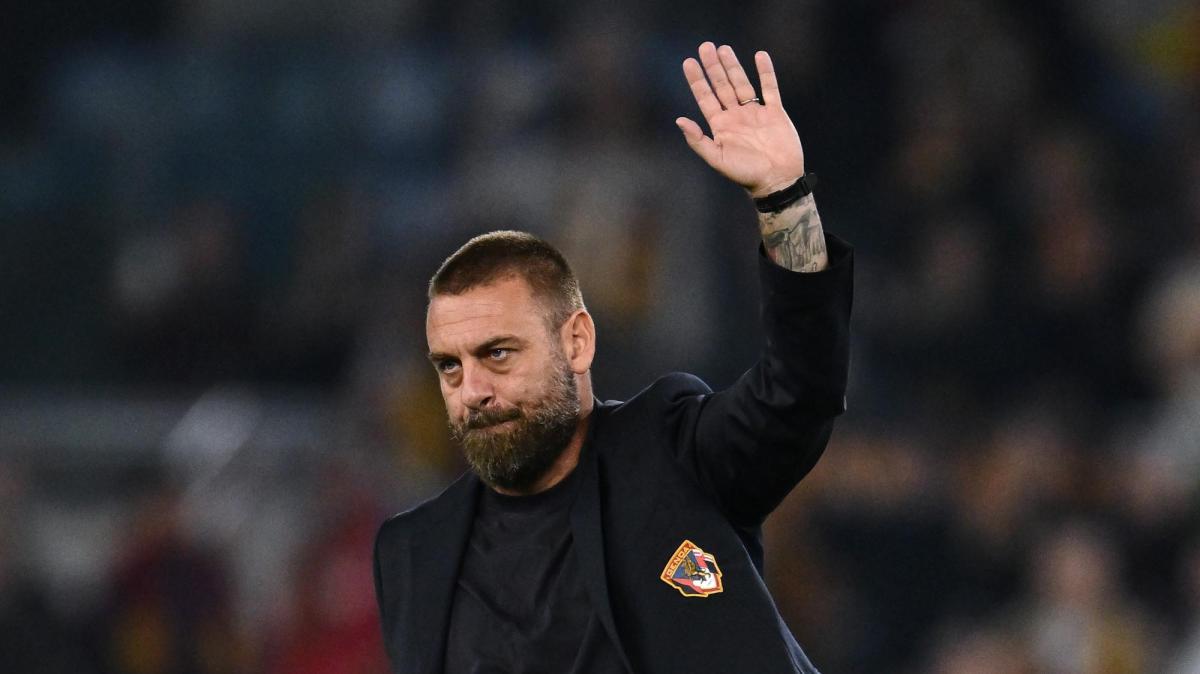 Genoa, De Rossi svela: "Baldanzi con un fastidio all'adduttore". Su Wiafe: "Mi piace tanto"