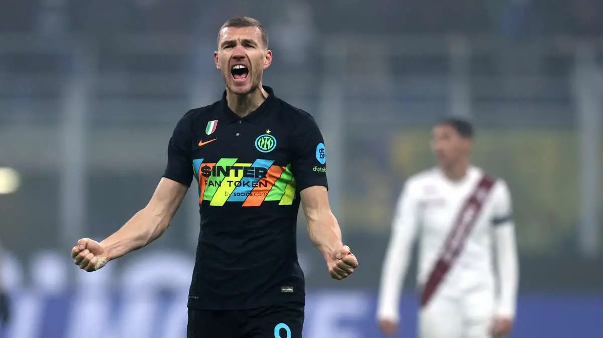 Dzeko: "Era destino che io giocassi nell'Inter. Sono qui perché ci sono più possibilità di vincere"