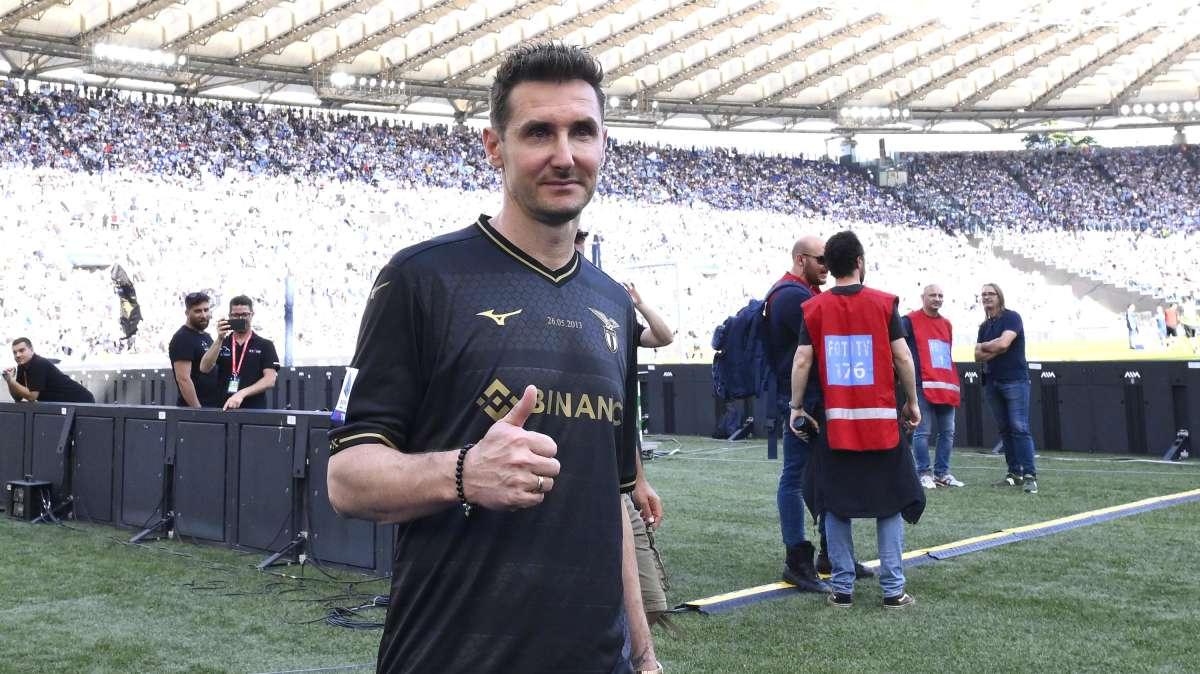 Klose folgorato da Messi: "Campione. Il migliore di tutti i tempi, congratulazioni"