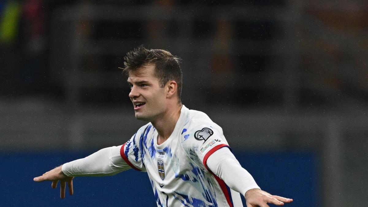 Il Napoli prova lo sgambetto alla Juventus: Manna ha avviato i contatti per Sorloth