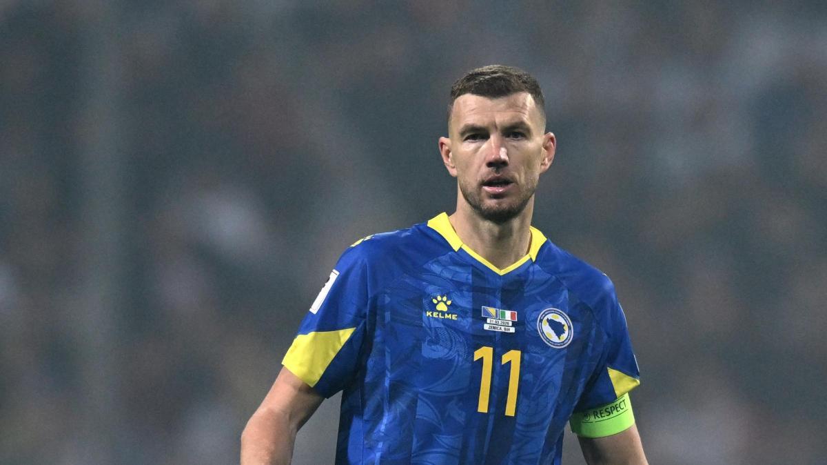 22 giugno 2023, Edin Dzeko da finalista di Champions al biennale con il Fenerbahce