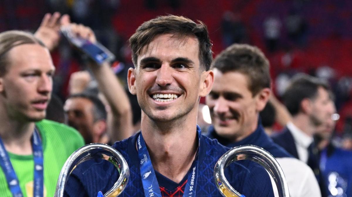 Ruiz si schiera al fianco di Doku: "Mondiale ogni 4 anni, nascita del primo figlio è evento unico"