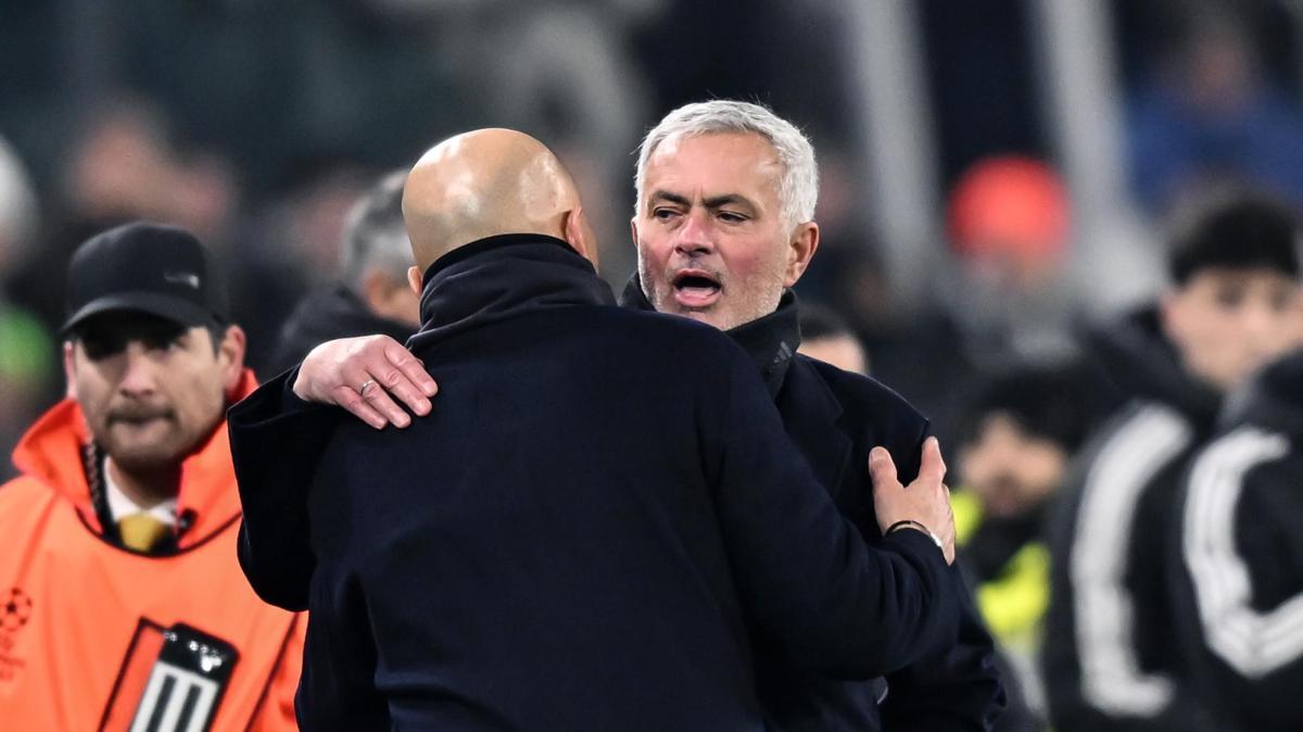 Real Madrid, Mourinho: "Voglio i migliori, non taglio nessuno. Gestire l'ego il miglior problema possibile"