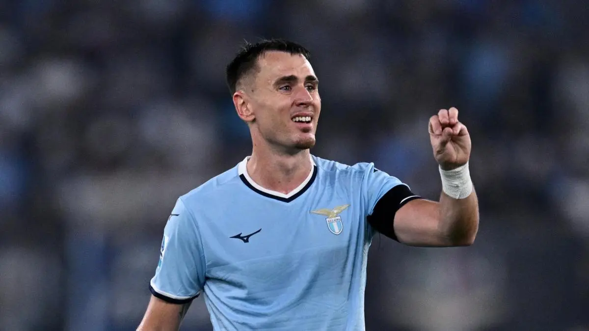Lazio, addio Patric: ceduto a titolo definitivo all’Al-Ittifaq, giocherà con Balotelli