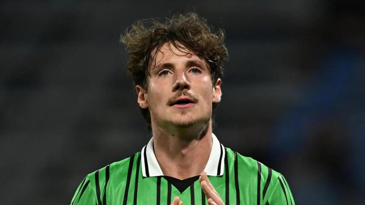 Pinamonti e la statistica che fa sognare i tifosi della Lazio: la Roma è la sua vittima preferita