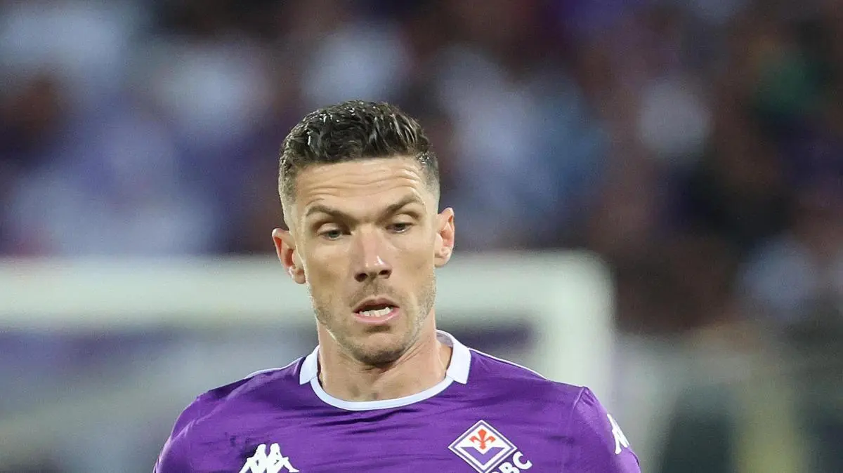 Lo Schalke 04 ha parlato di Gosens con la Fiorentina. Che non si oppone alla cessione